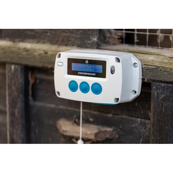 Chickenguard Pro Met Timer En Lichtsensor 5 Chickenguard Pro Met Timer En Lichtsensor - Afbeelding 3